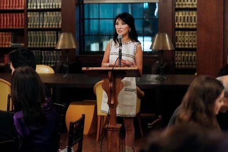 Lynn Zhang speaking at Columbia