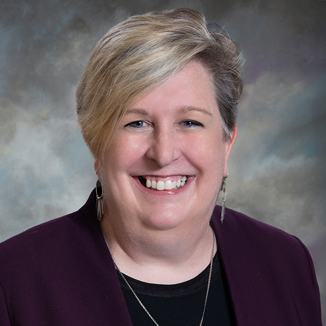 Lansing-employee-640x640 Lansing-employee-640x640